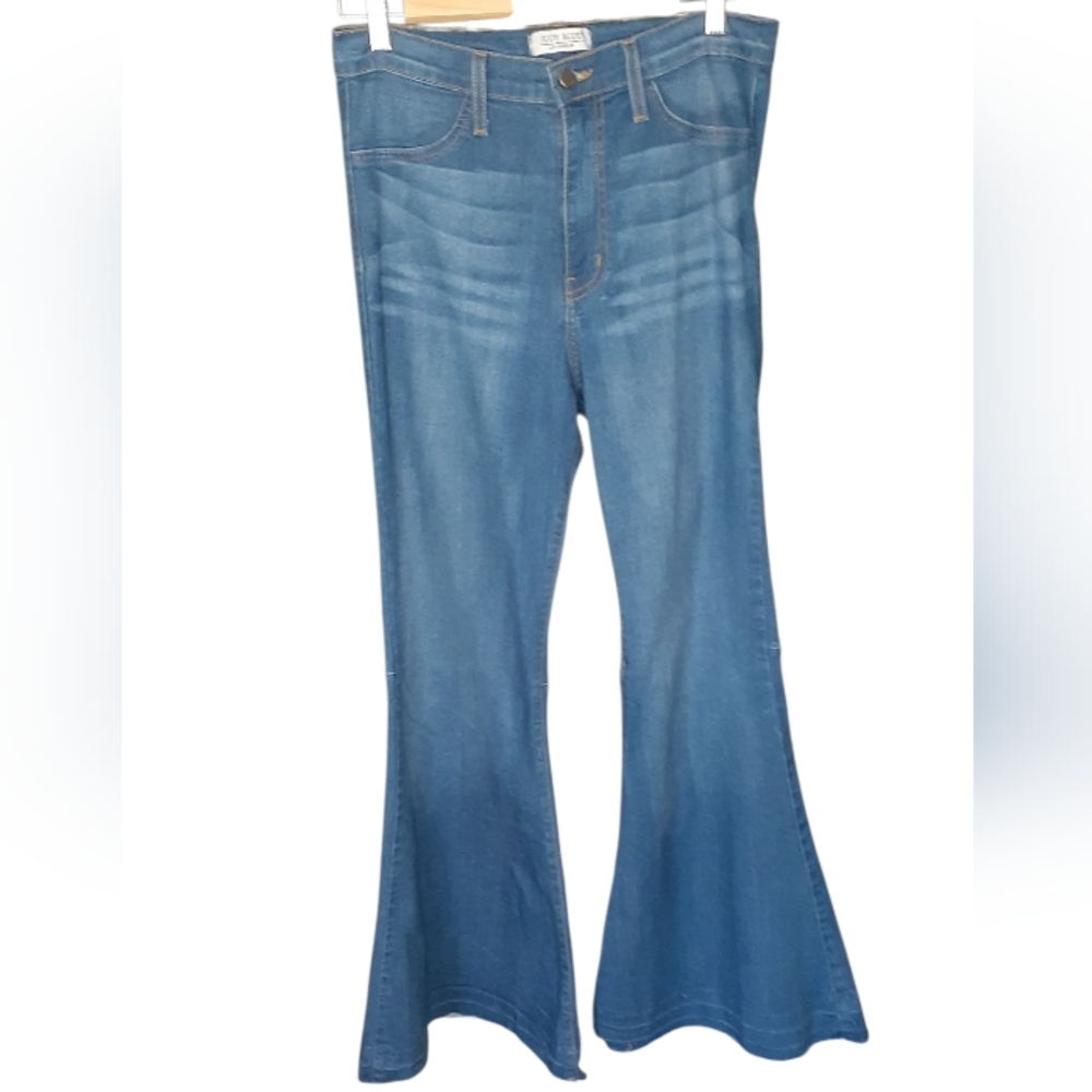 Judy Blue Women's Wide Leg Denim Jeans. Size 13/31   30" Inseam